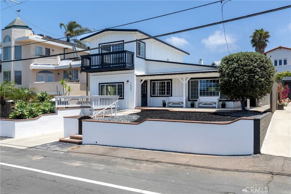 1547 Neptune Encinitas, CA 92024