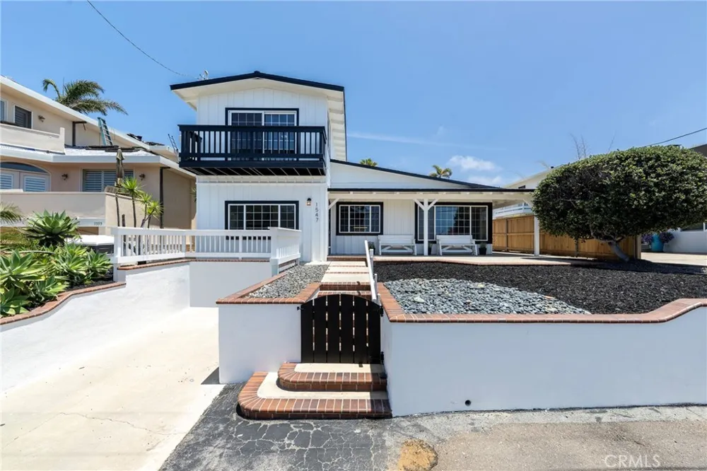 1547 Neptune Encinitas, CA 92024