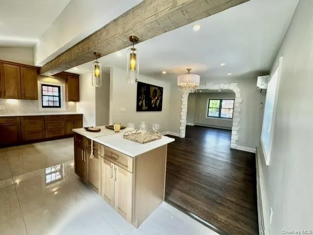 191 Brixton Road S Garden City, NY 11530