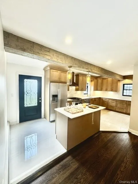 191 Brixton Road S Garden City, NY 11530