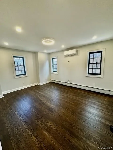 191 Brixton Road S Garden City, NY 11530