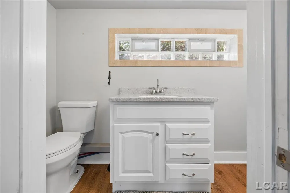 1400 Lakeview Drive Manchester Township, MI 49287