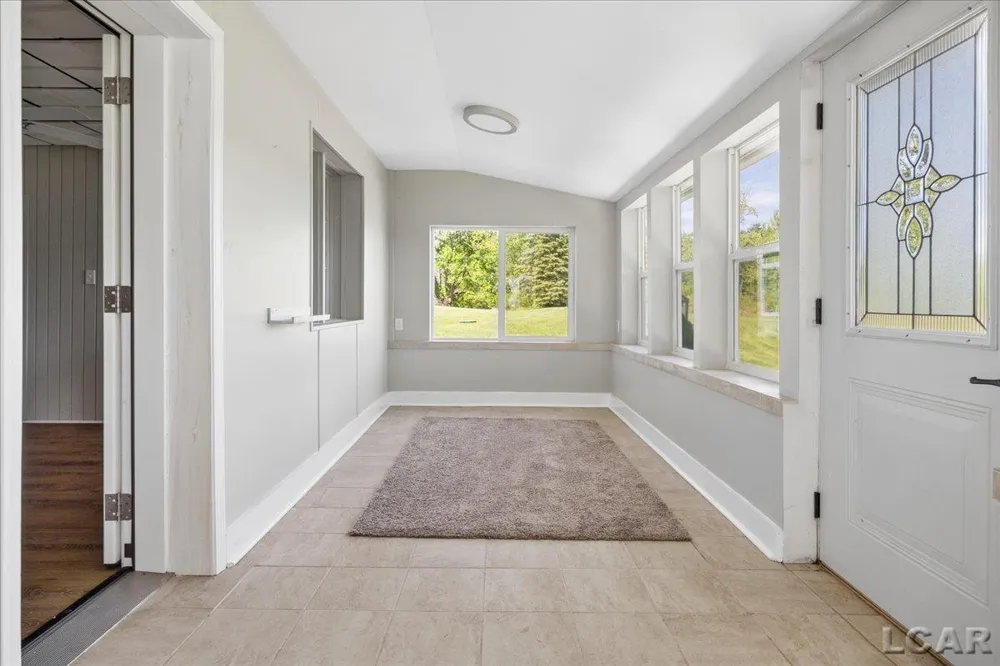 1400 Lakeview Drive Manchester Township, MI 49287