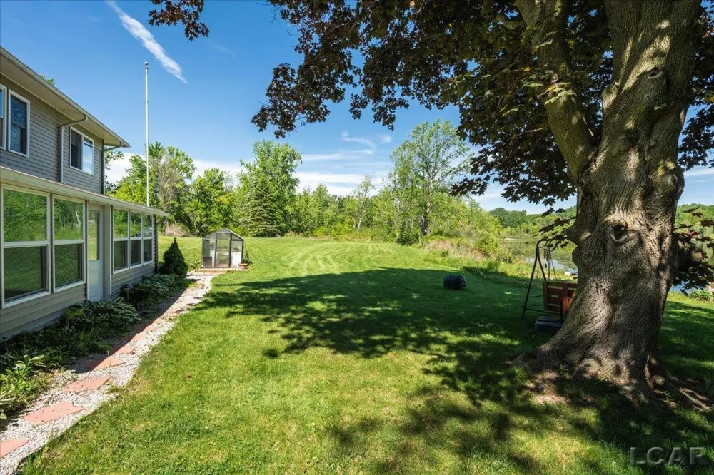 1400 Lakeview Drive Manchester Township, MI 49287