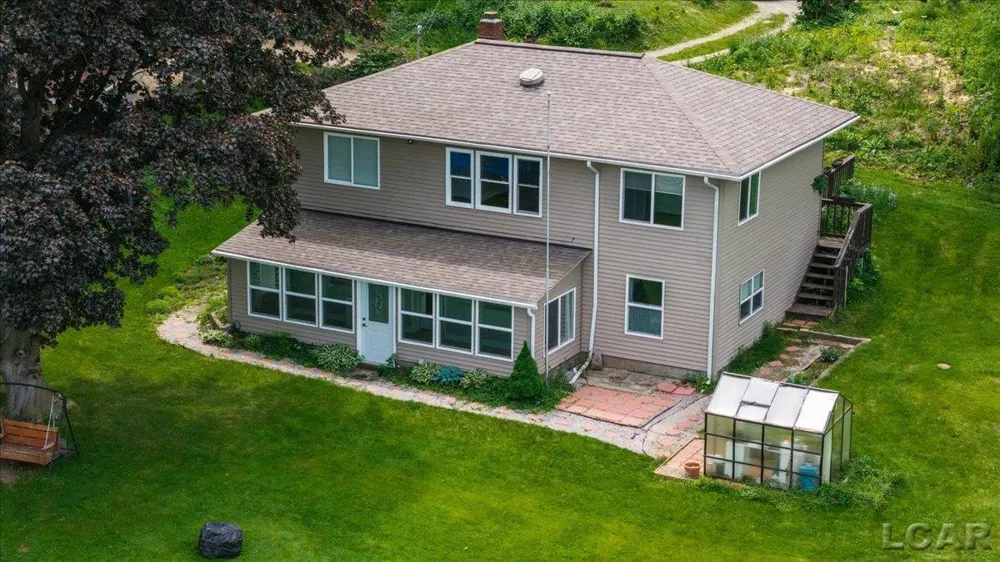 1400 Lakeview Drive Manchester Township, MI 49287