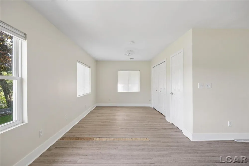 1400 Lakeview Drive Manchester Township, MI 49287