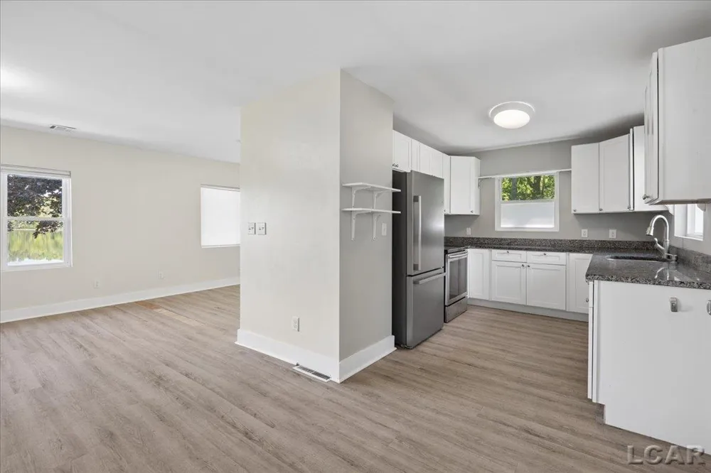 1400 Lakeview Drive Manchester Township, MI 49287