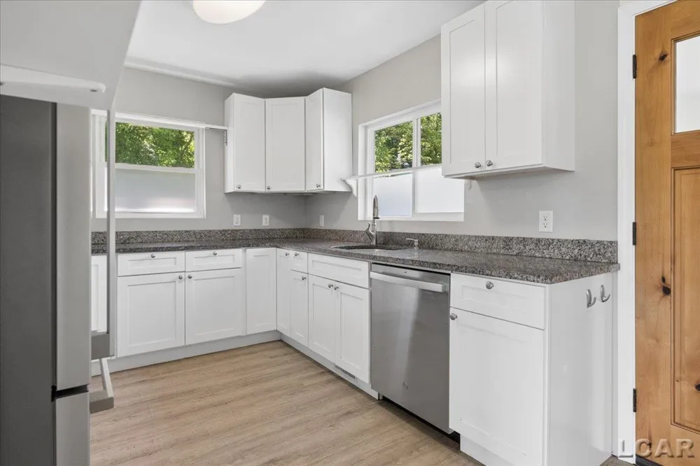 1400 Lakeview Drive Manchester Township, MI 49287