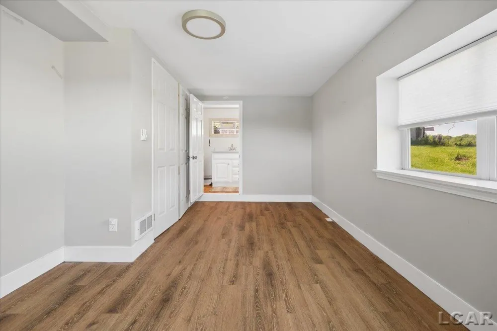 1400 Lakeview Drive Manchester Township, MI 49287