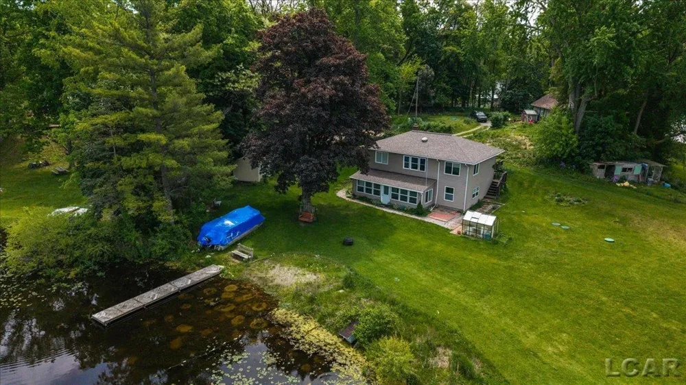 1400 Lakeview Drive Manchester Township, MI 49287
