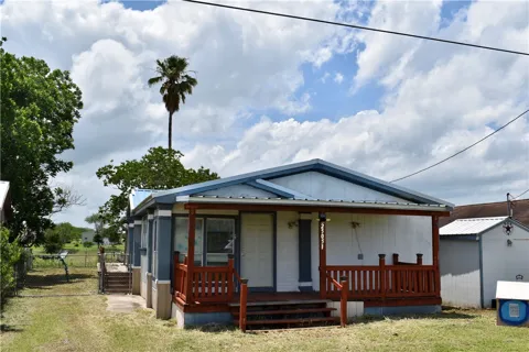 25051 Lakeshore Drive