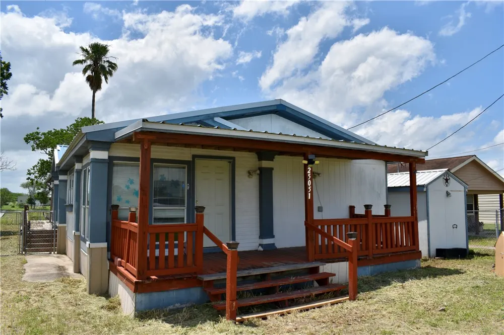 25051 Lakeshore Drive Mathis, TX 78368