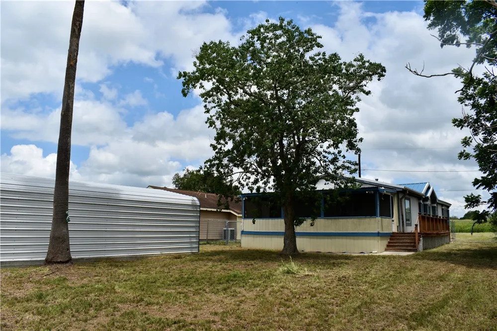 25051 Lakeshore Drive Mathis, TX 78368