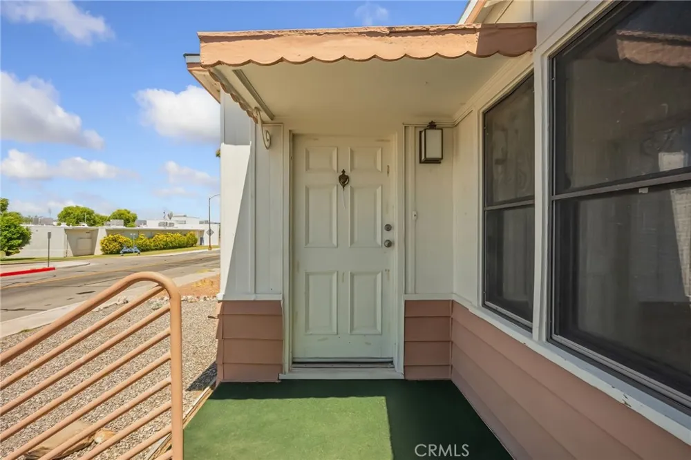 1719 Wasington Street Needles, CA 92363