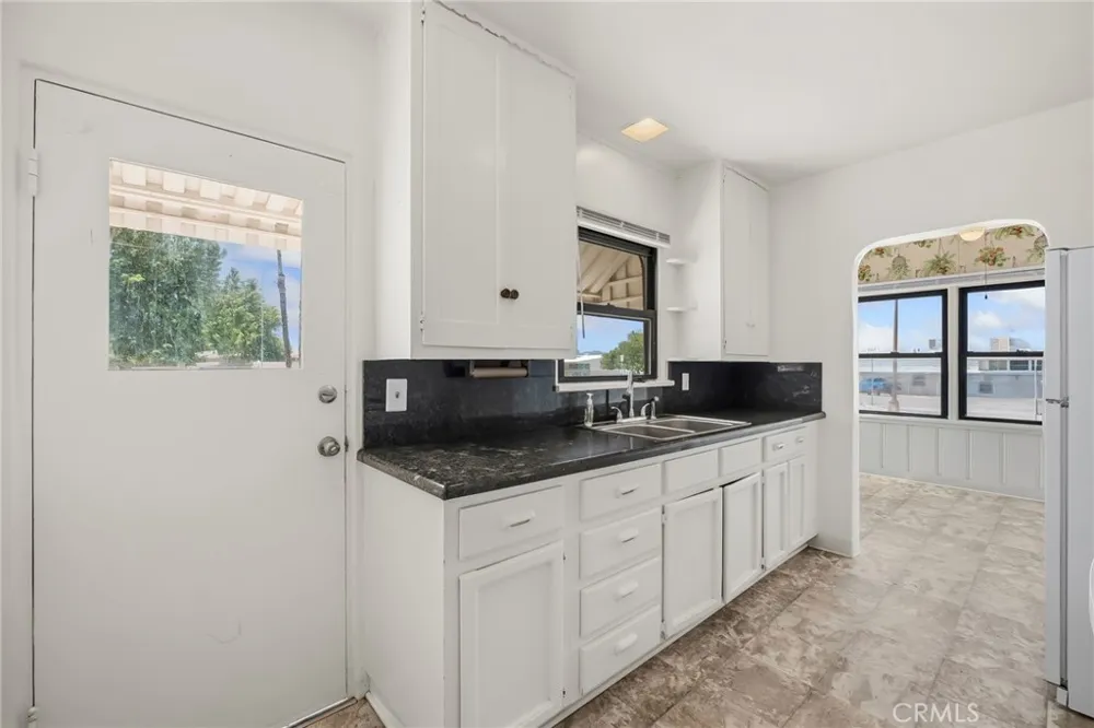 1719 Wasington Street Needles, CA 92363