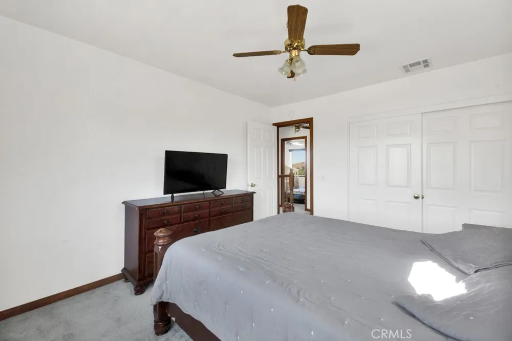 42804 Barnstead Drive Lake Hughes, CA 93532