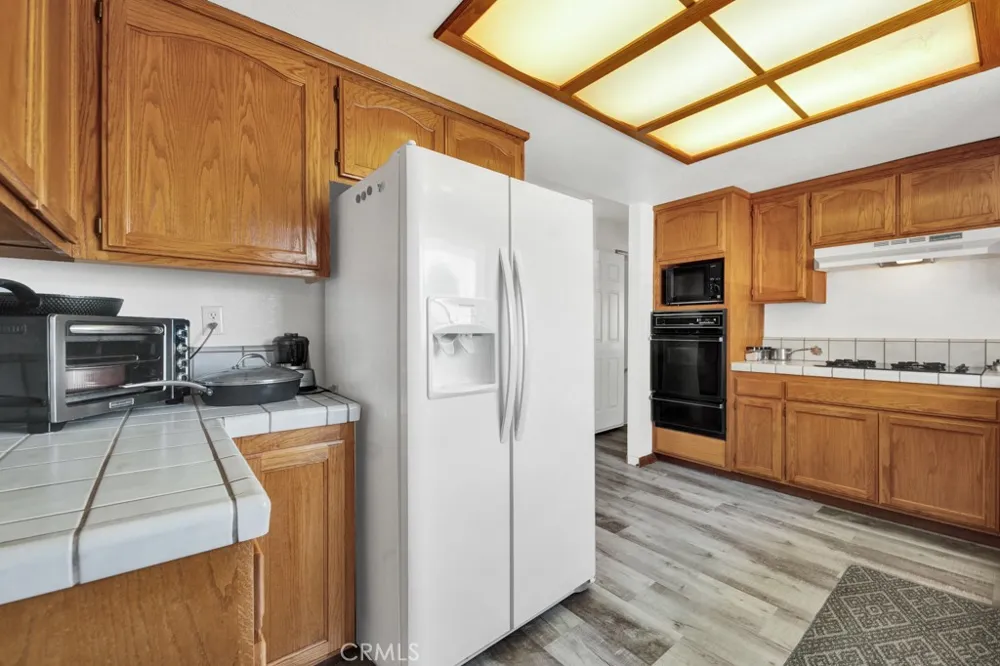 42804 Barnstead Drive Lake Hughes, CA 93532
