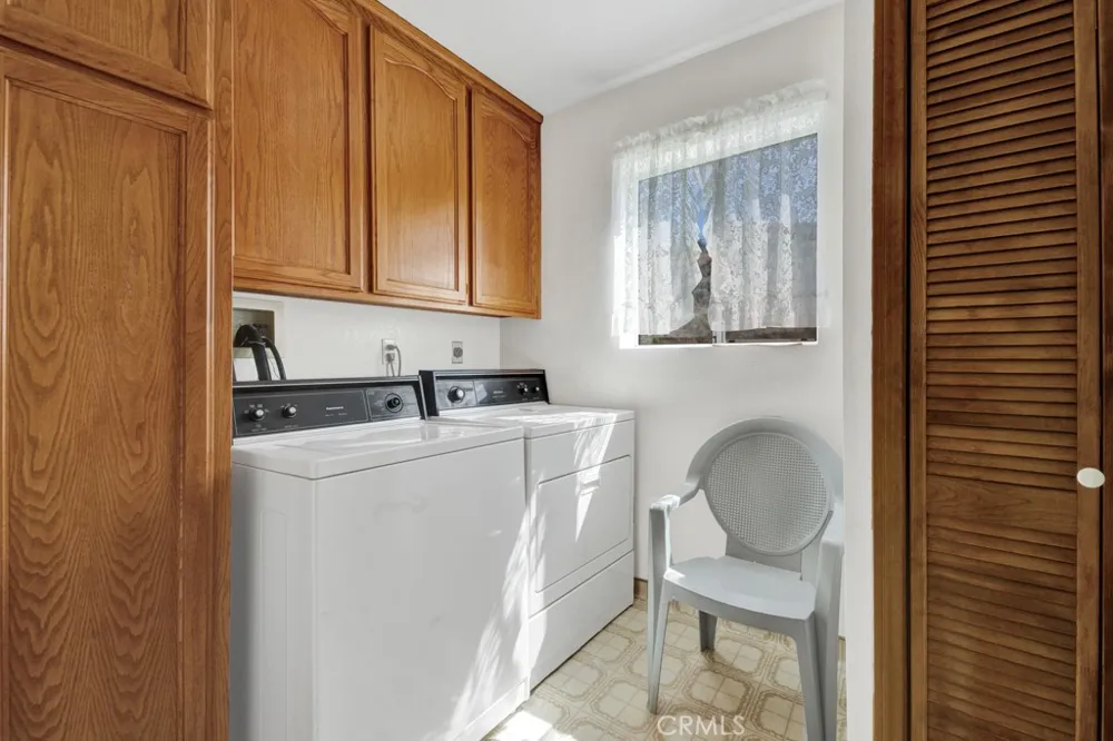 42804 Barnstead Drive Lake Hughes, CA 93532