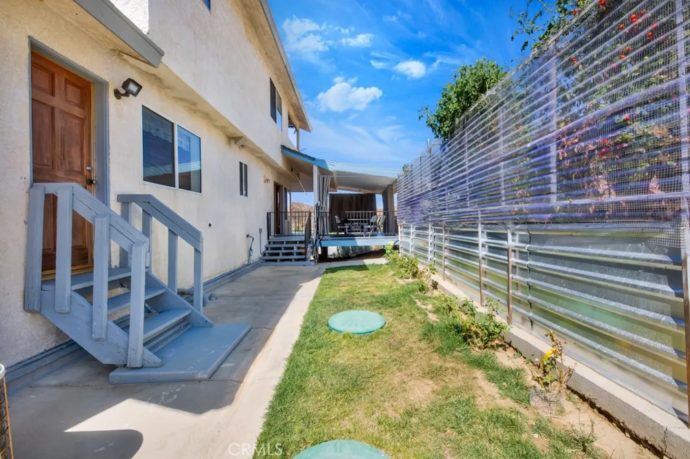 42804 Barnstead Drive Lake Hughes, CA 93532