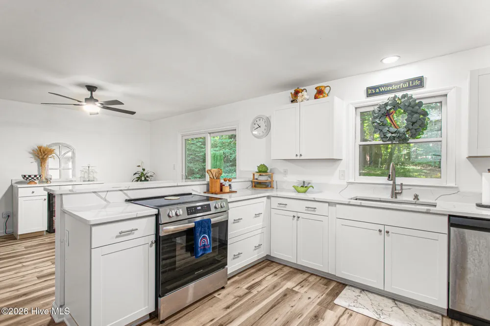 1832 Travis Lane Burlington, NC 27217