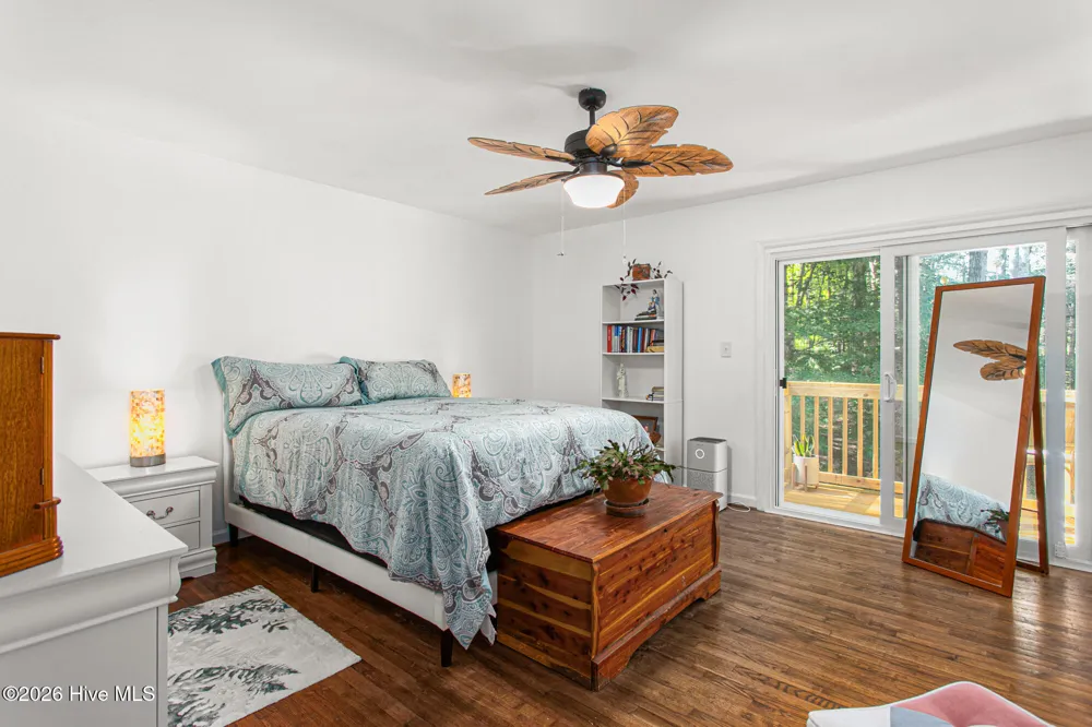 1832 Travis Lane Burlington, NC 27217