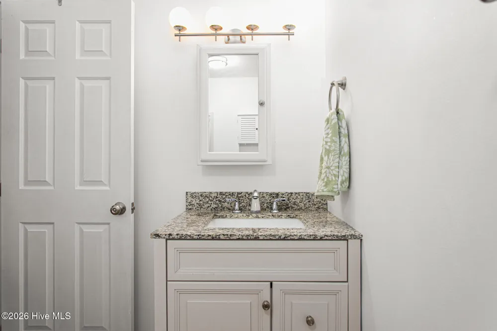 1832 Travis Lane Burlington, NC 27217