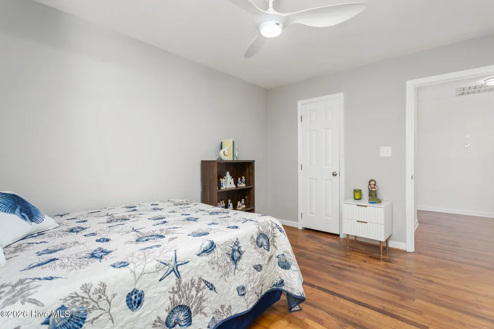 1832 Travis Lane Burlington, NC 27217