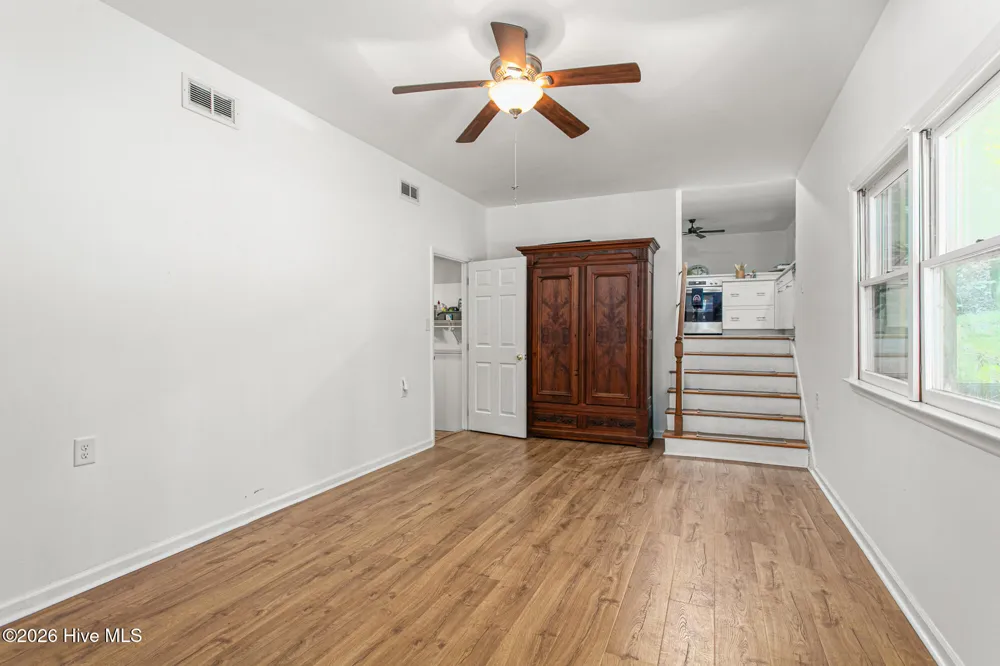 1832 Travis Lane Burlington, NC 27217