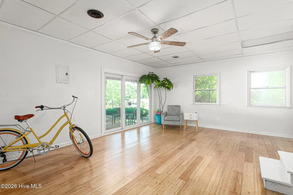 1832 Travis Lane Burlington, NC 27217
