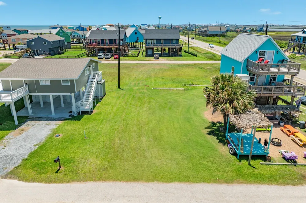 Nesmith Place Surfside Beach, TX 77541