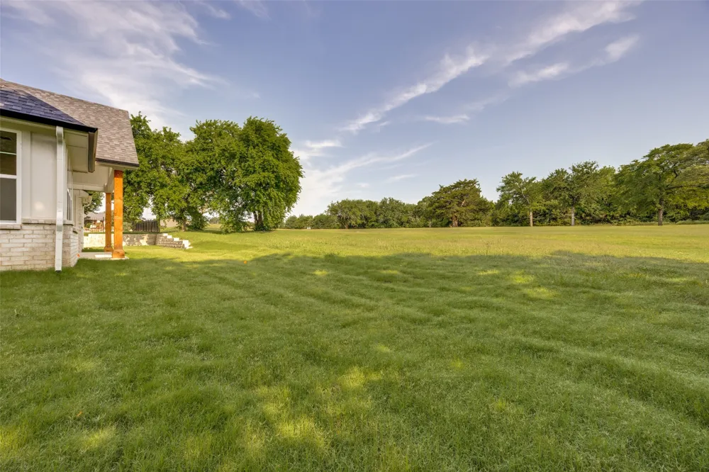 145 Eagle Chase Lane Pottsboro, TX 75076