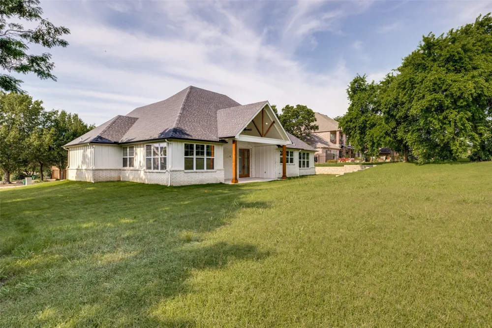 145 Eagle Chase Lane Pottsboro, TX 75076