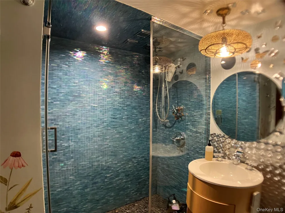 234 E 14th Street #1B New York (Manhattan), NY 10003