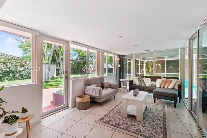 13325 SW 84th Ave Pinecrest, FL 33156