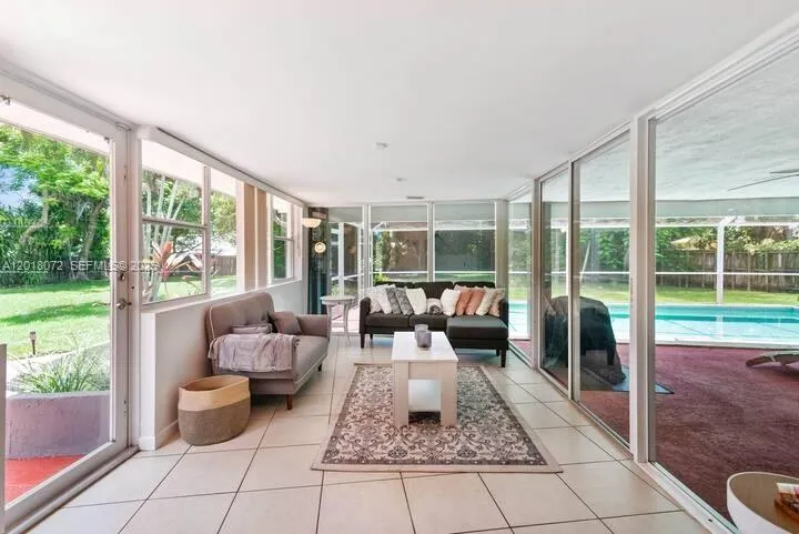 13325 SW 84th Ave Pinecrest, FL 33156