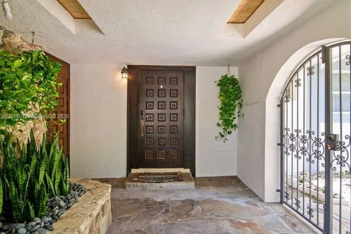 13325 SW 84th Ave Pinecrest, FL 33156