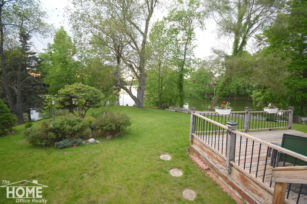 1910 Lake Court Bennington Township, MI 48867