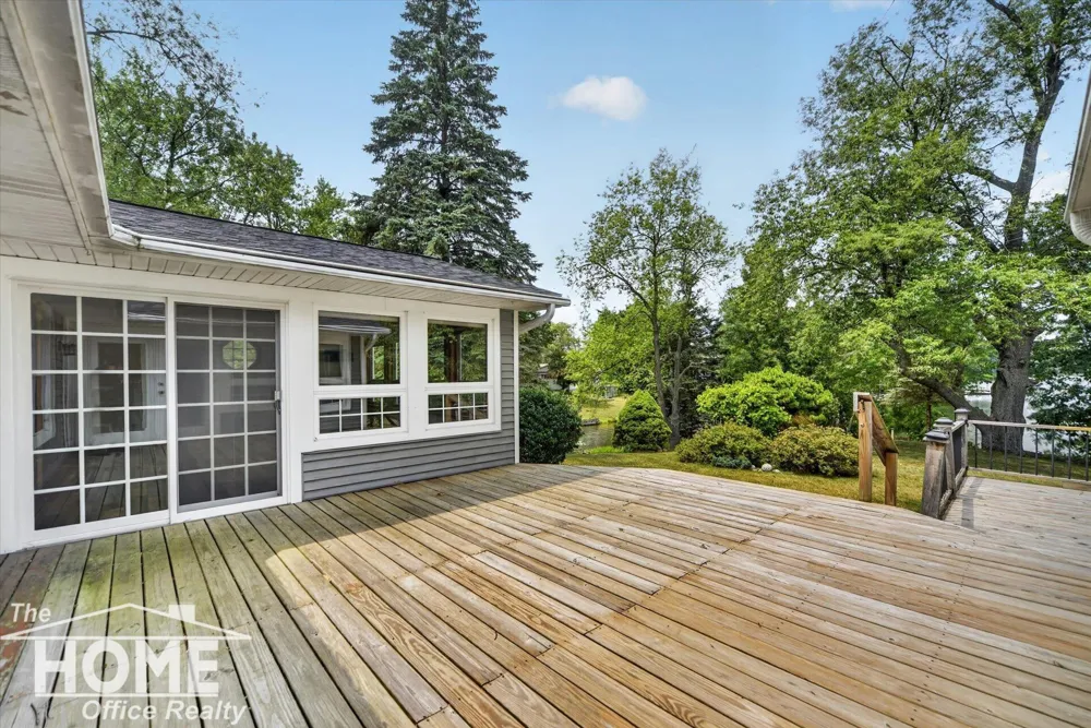 1910 Lake Court Bennington Township, MI 48867