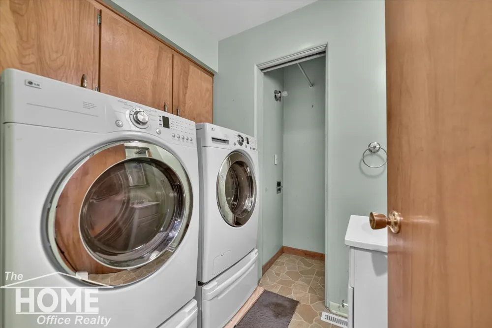 1910 Lake Court Bennington Township, MI 48867