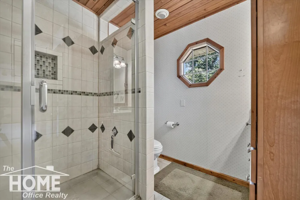 1910 Lake Court Bennington Township, MI 48867