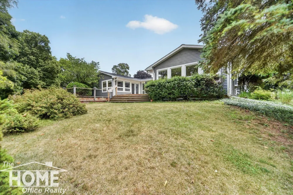 1910 Lake Court Bennington Township, MI 48867