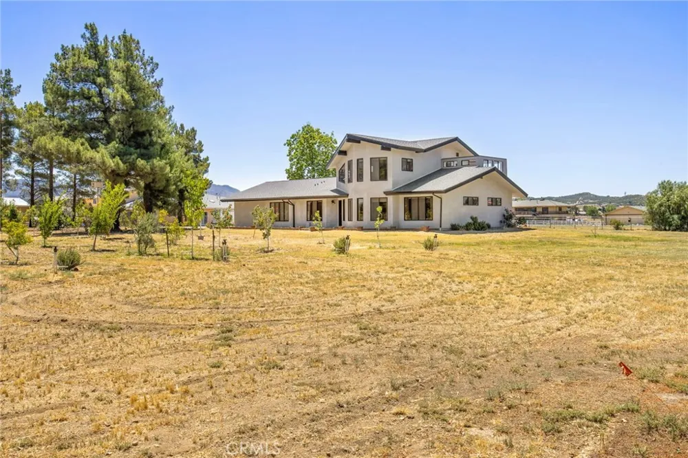 49585 Flightline Way Aguanga, CA 92536