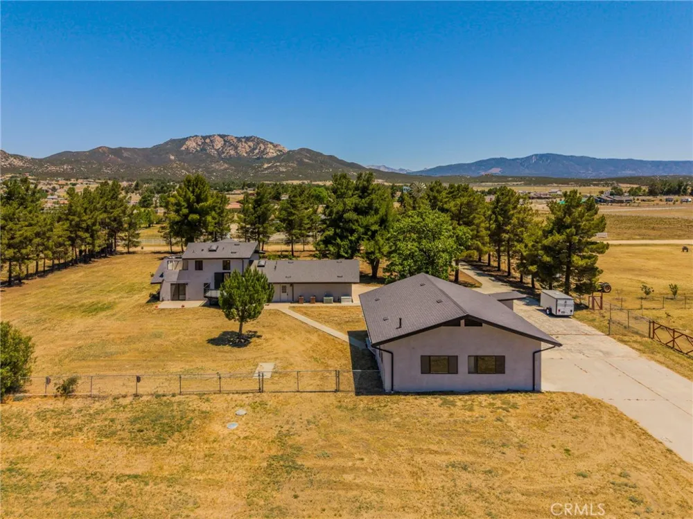 49585 Flightline Way Aguanga, CA 92536