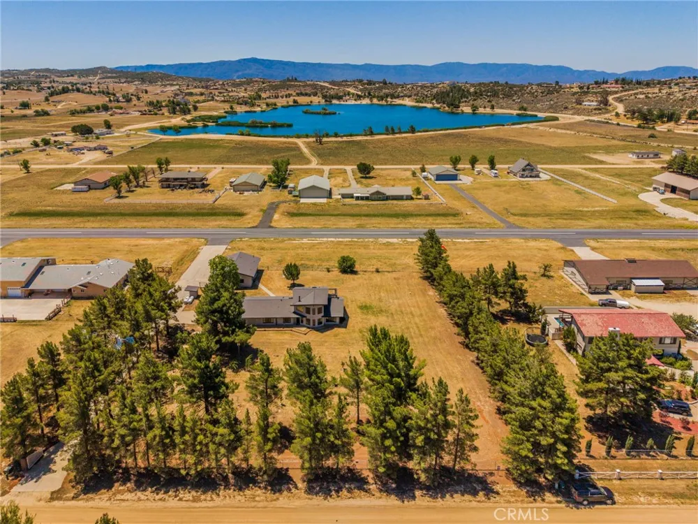 49585 Flightline Way Aguanga, CA 92536