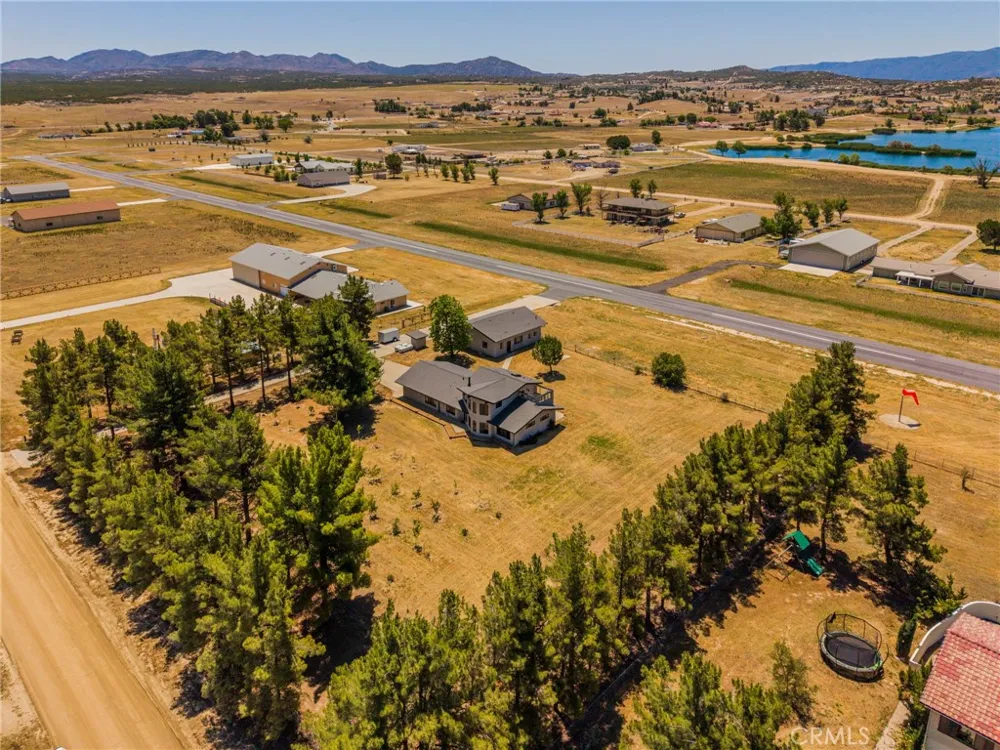 49585 Flightline Way Aguanga, CA 92536