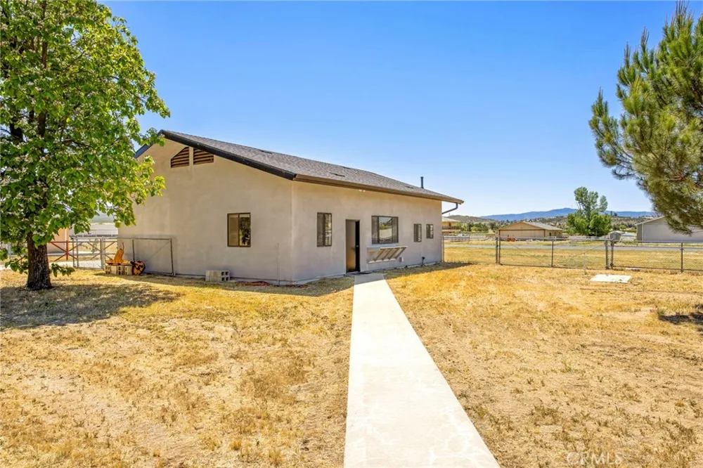 49585 Flightline Way Aguanga, CA 92536