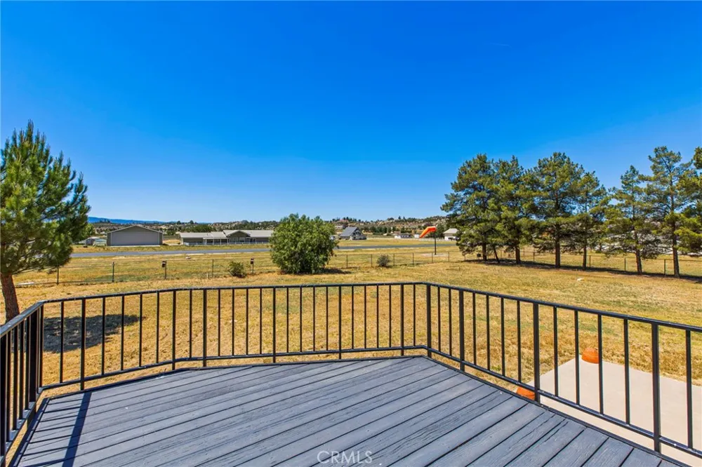 49585 Flightline Way Aguanga, CA 92536