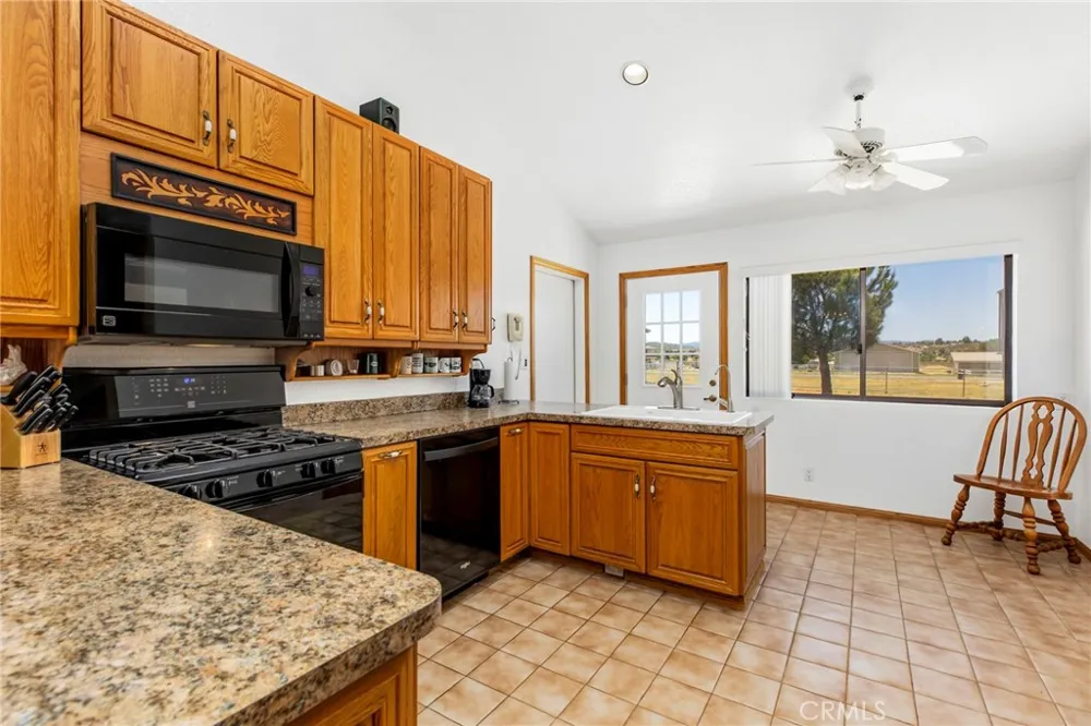 49585 Flightline Way Aguanga, CA 92536