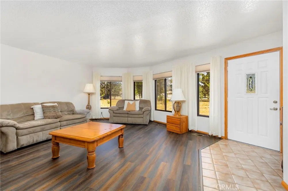 49585 Flightline Way Aguanga, CA 92536