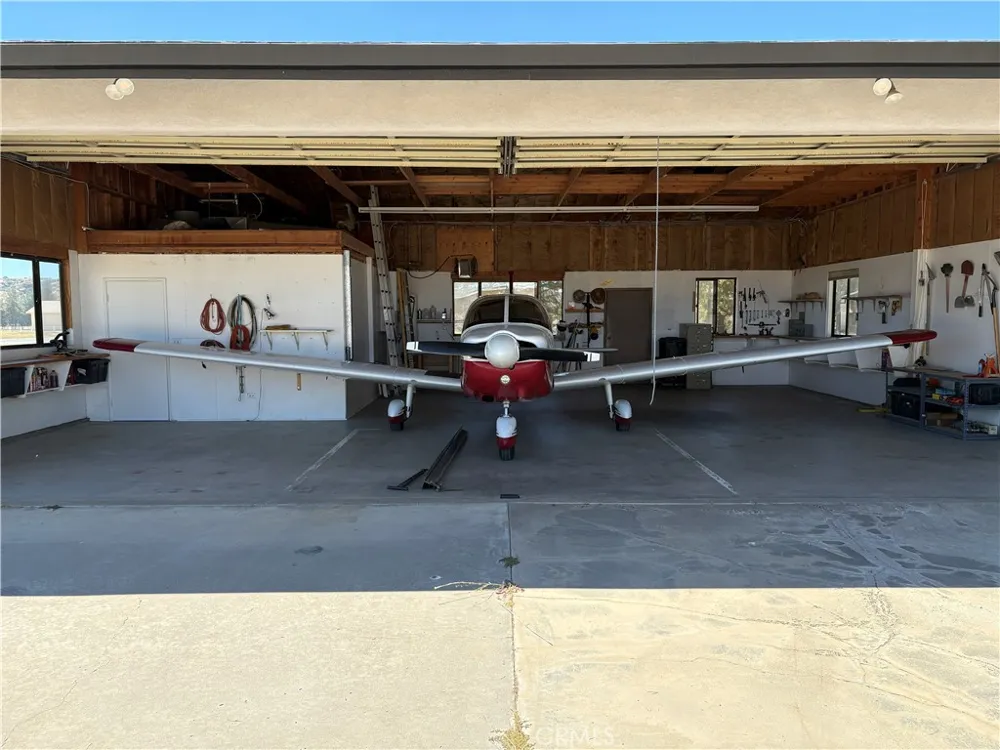 49585 Flightline Way Aguanga, CA 92536